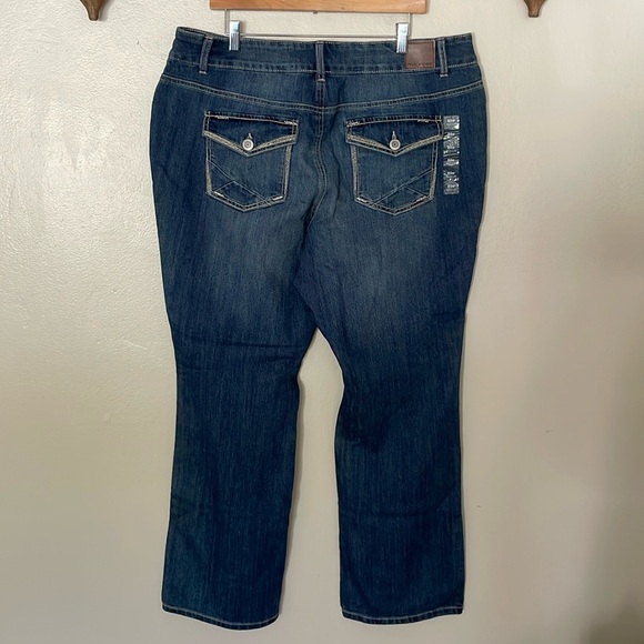 Maurices Denim - NEW Maurices Jeans. Size 20W Reg